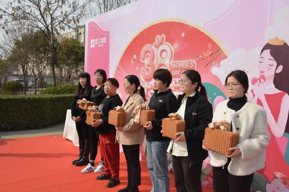 恒工靚麗女神節(jié)，巾幗半邊天