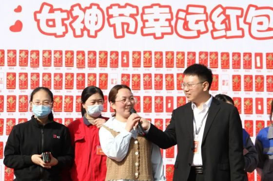 巾幗不讓須眉，綻放鏗鏘芬芳